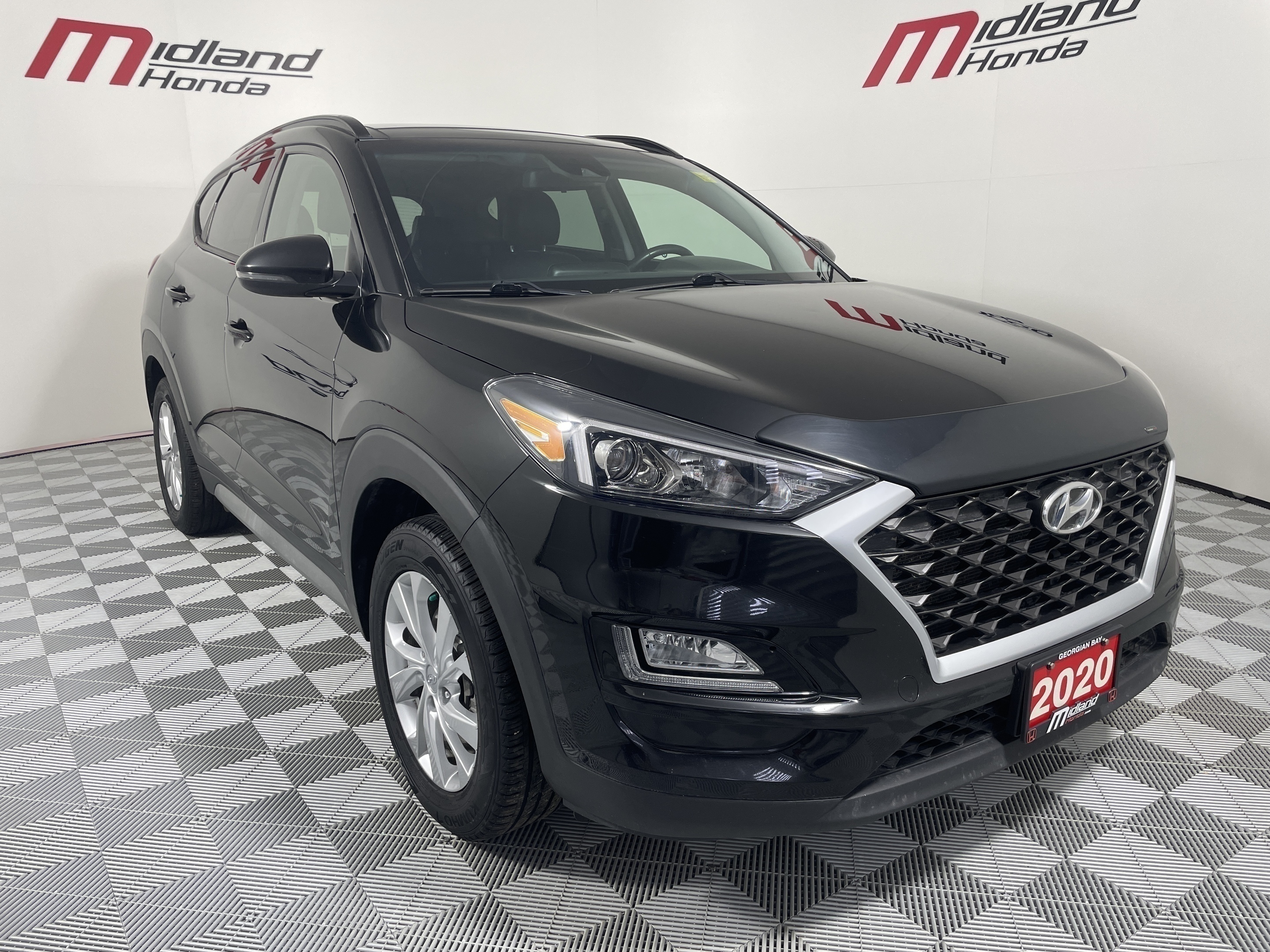 2020 Hyundai Tucson Preferred | AWD | Sun &amp; Leather Packages!