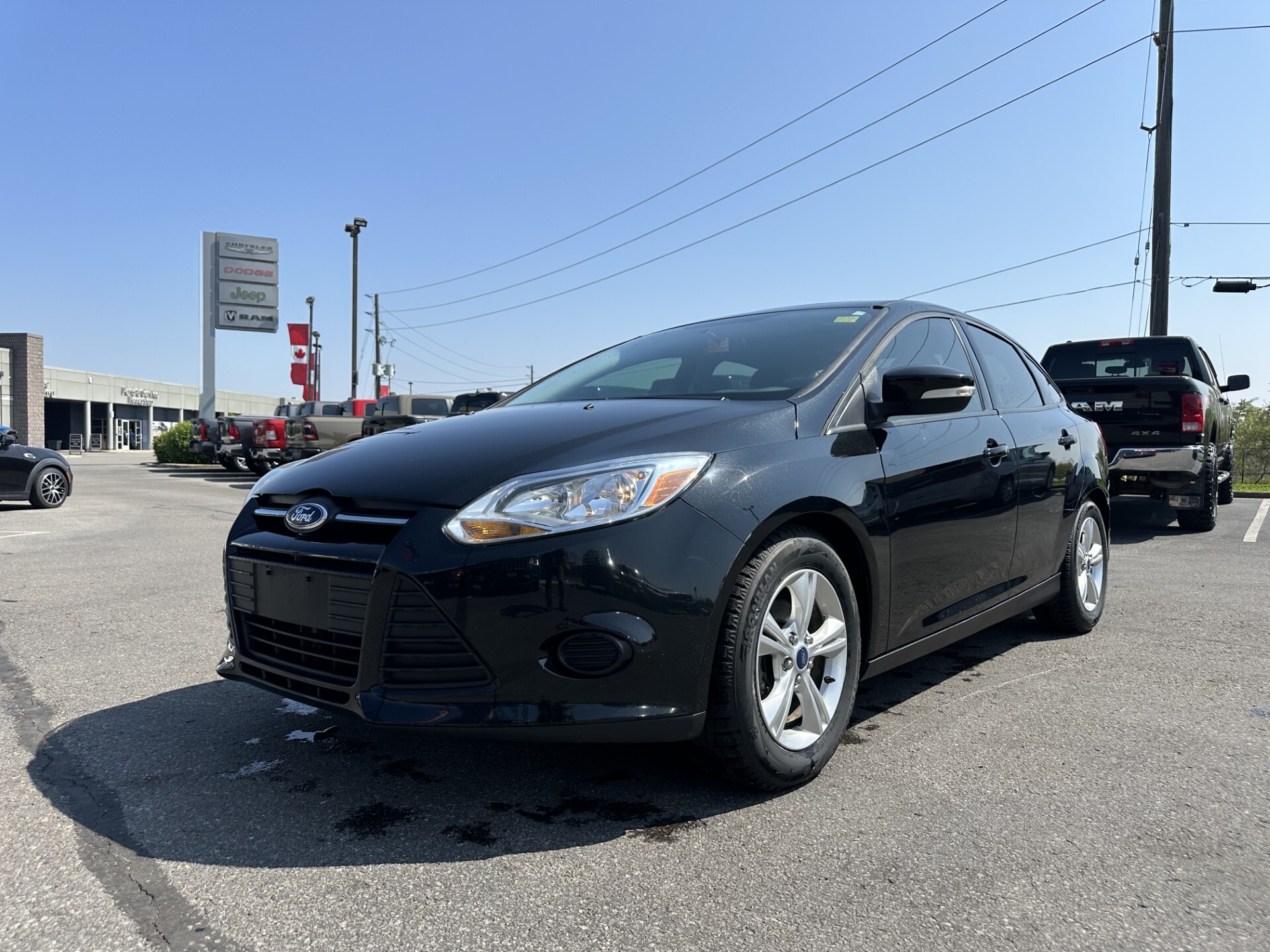 2014 Ford Focus SE | HEATED SEATS | SUNROOF | ACTIVE CRUISE CTRL 