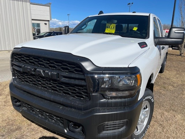 2024 Ram 3500  SAVE $8000!,FREE DELIVERY IN ALBERTA!!