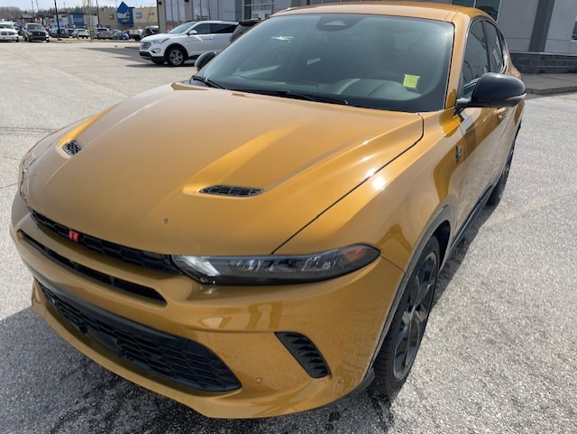 2024 Dodge Hornet R-T PHEV , SAVE $5000 ,FREE DELIVERY IN ALBERTA!!
