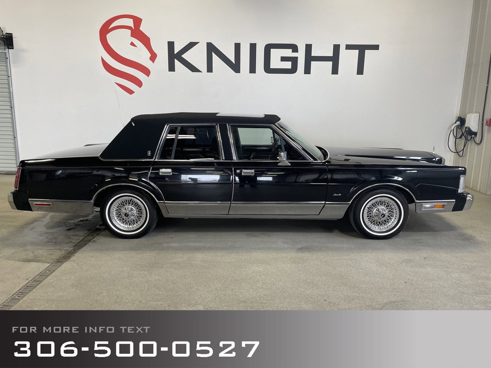 1988 Lincoln Town Car 1 owner, Mint condition!