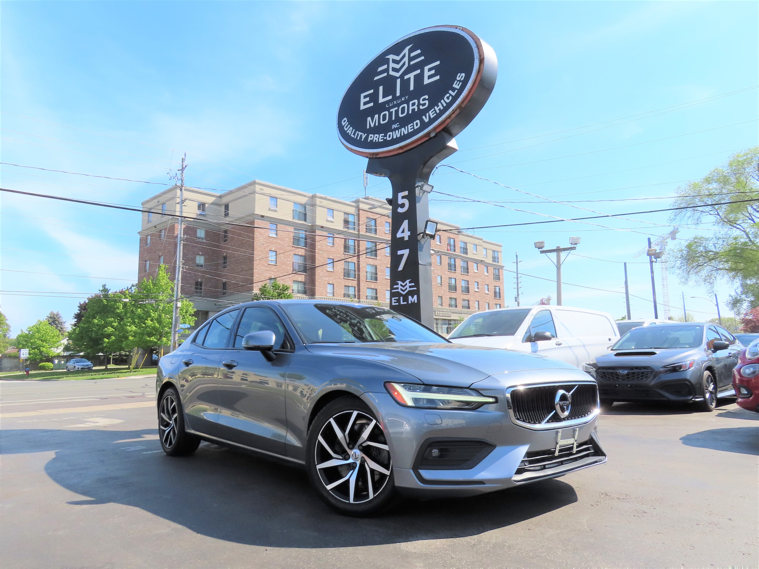 2020 Volvo S60 T6 AWD MOMENTUM - LEATHER - BACK-UP-CAM - 86KMS !!