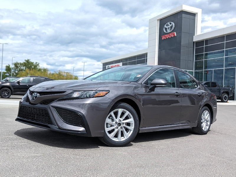 2024 Toyota Camry SE  2.5L - 4 CYLINDER - SPORT TUNED SUSPENSION - S