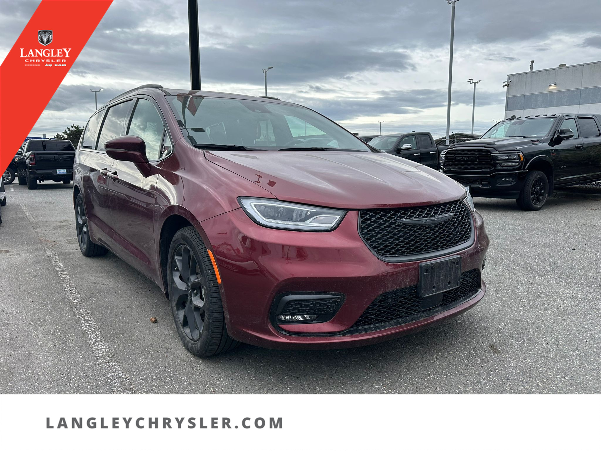 2022 Chrysler Pacifica Limited Leather | Pano- Sunroof | Backup Cam