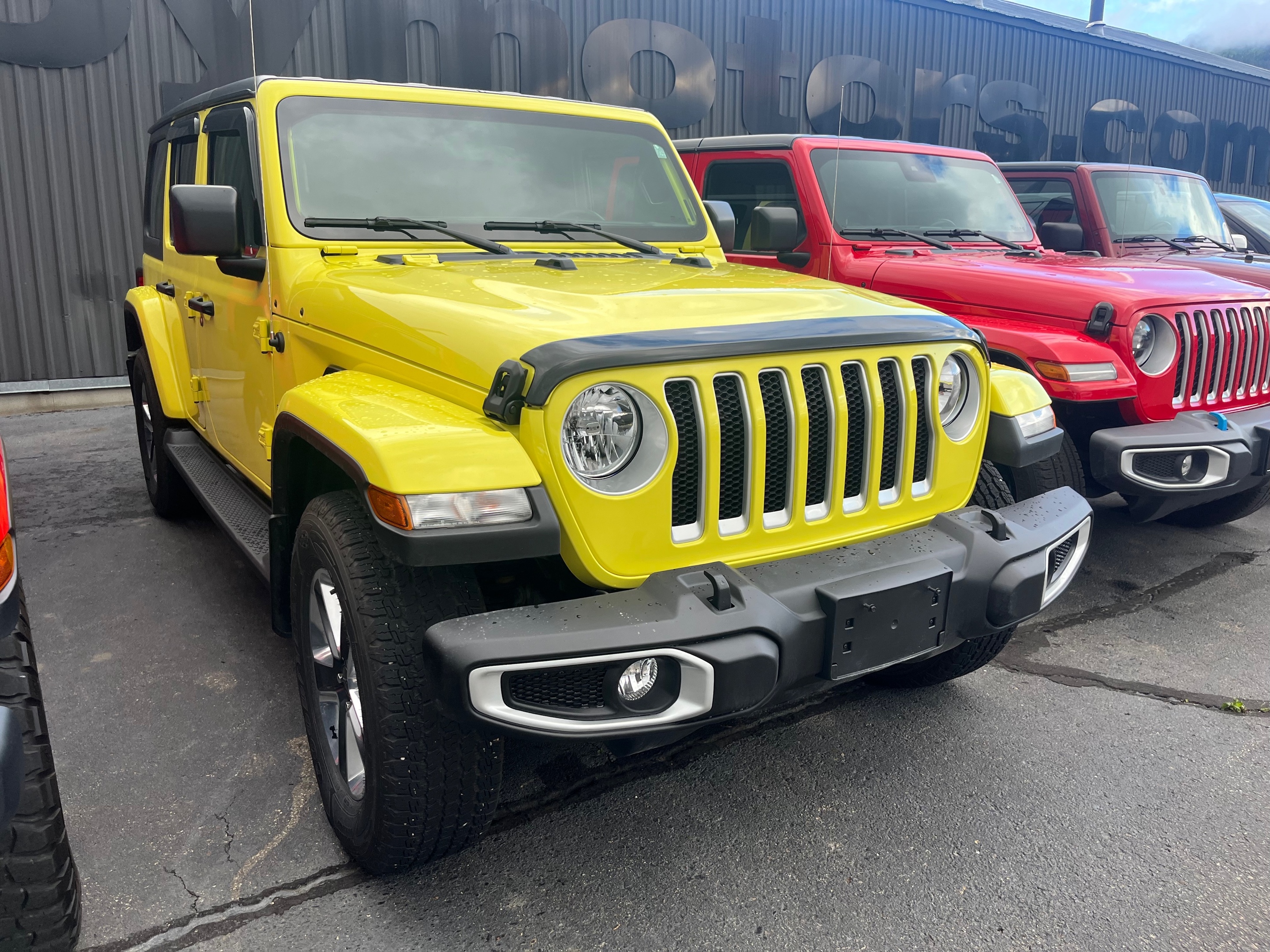 2023 Jeep Wrangler Sahara V6 Heated Seats tow Package 1 Owner