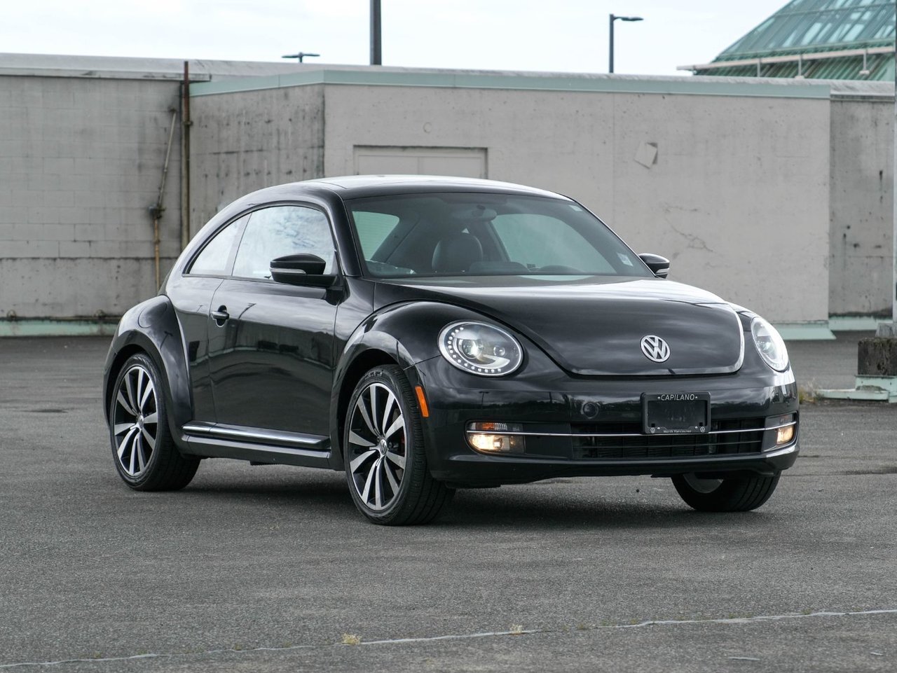 2013 Volkswagen Beetle 2.0T 6sp 