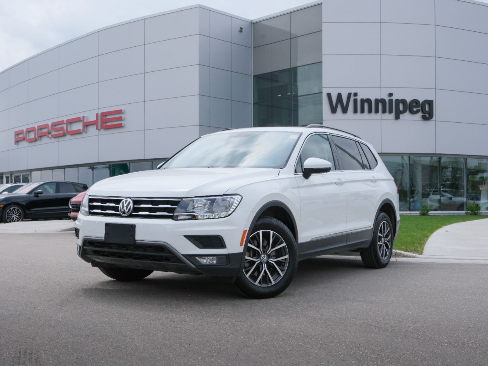 2021 Volkswagen Tiguan AWD w/Leather/Sunroof/Blind Spot/Apple Carpaly