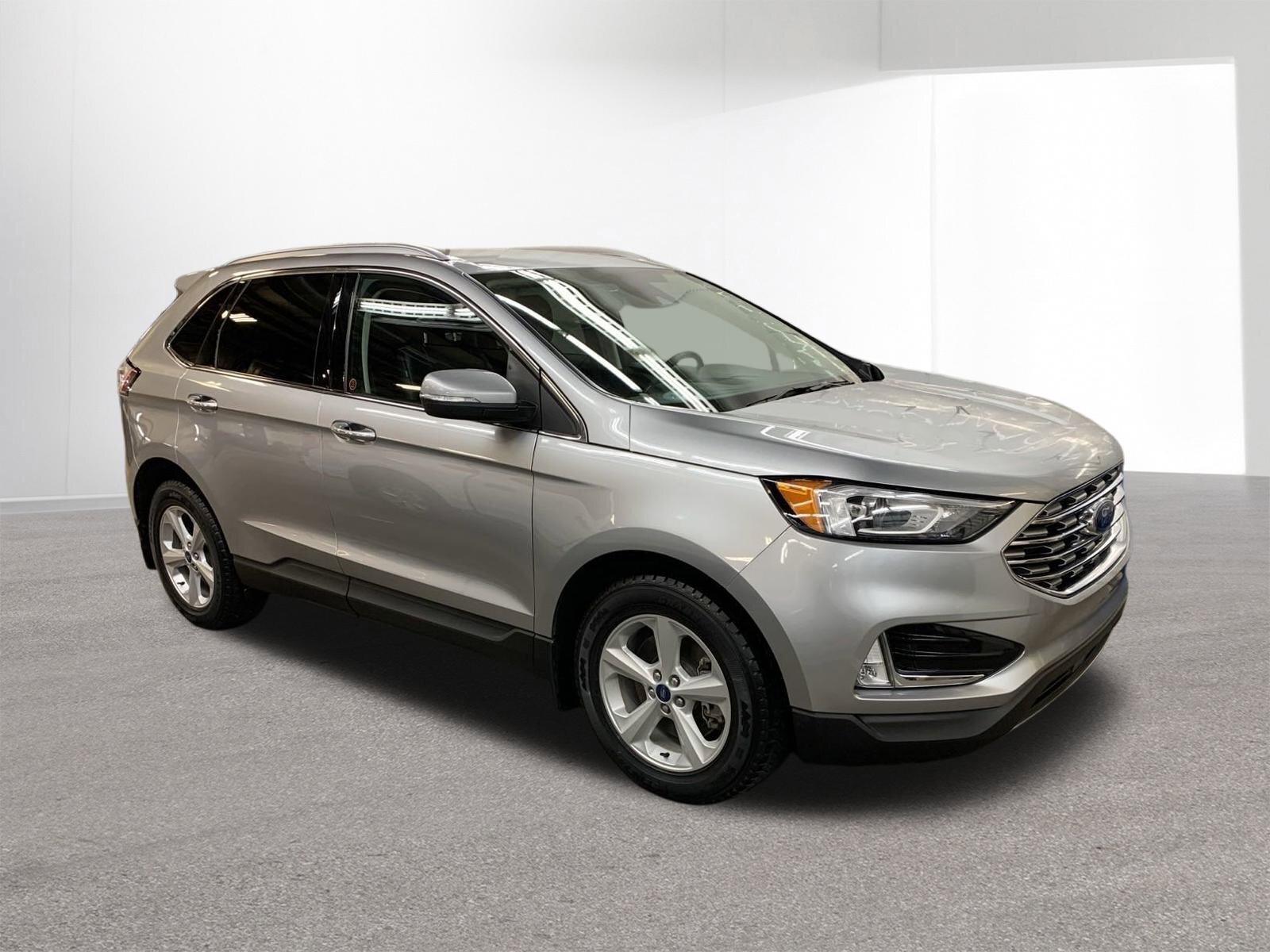 2020 Ford Edge Titanium WITH COLD WEATHER PKG AND ADAPT CRUISE