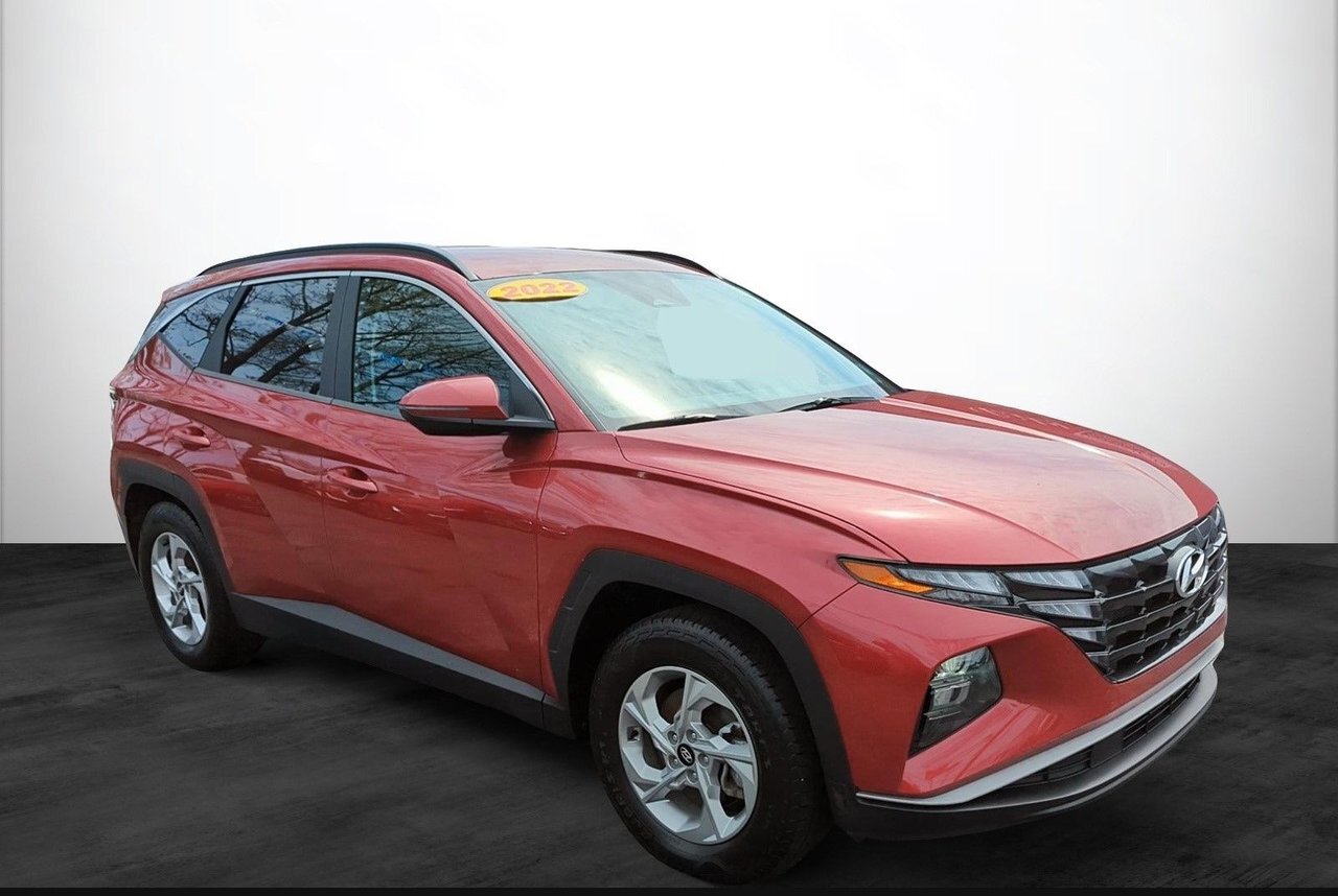 2022 Hyundai Tucson Preferred | Cam | USB | HtdSeat | Warranty to 2026