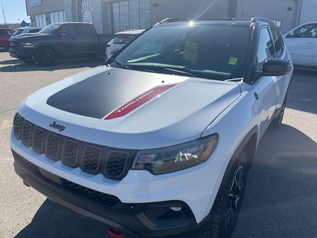 2024 Jeep Compass SAVE $5000,FREE DELIVERY IN ALBERTA!!