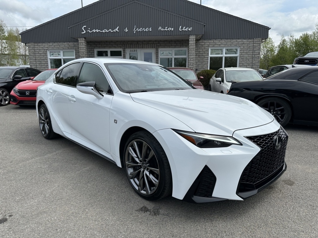 2021 Lexus IS F SPORT V6 3.5L AWD CUIR ROUGE MAGS 19