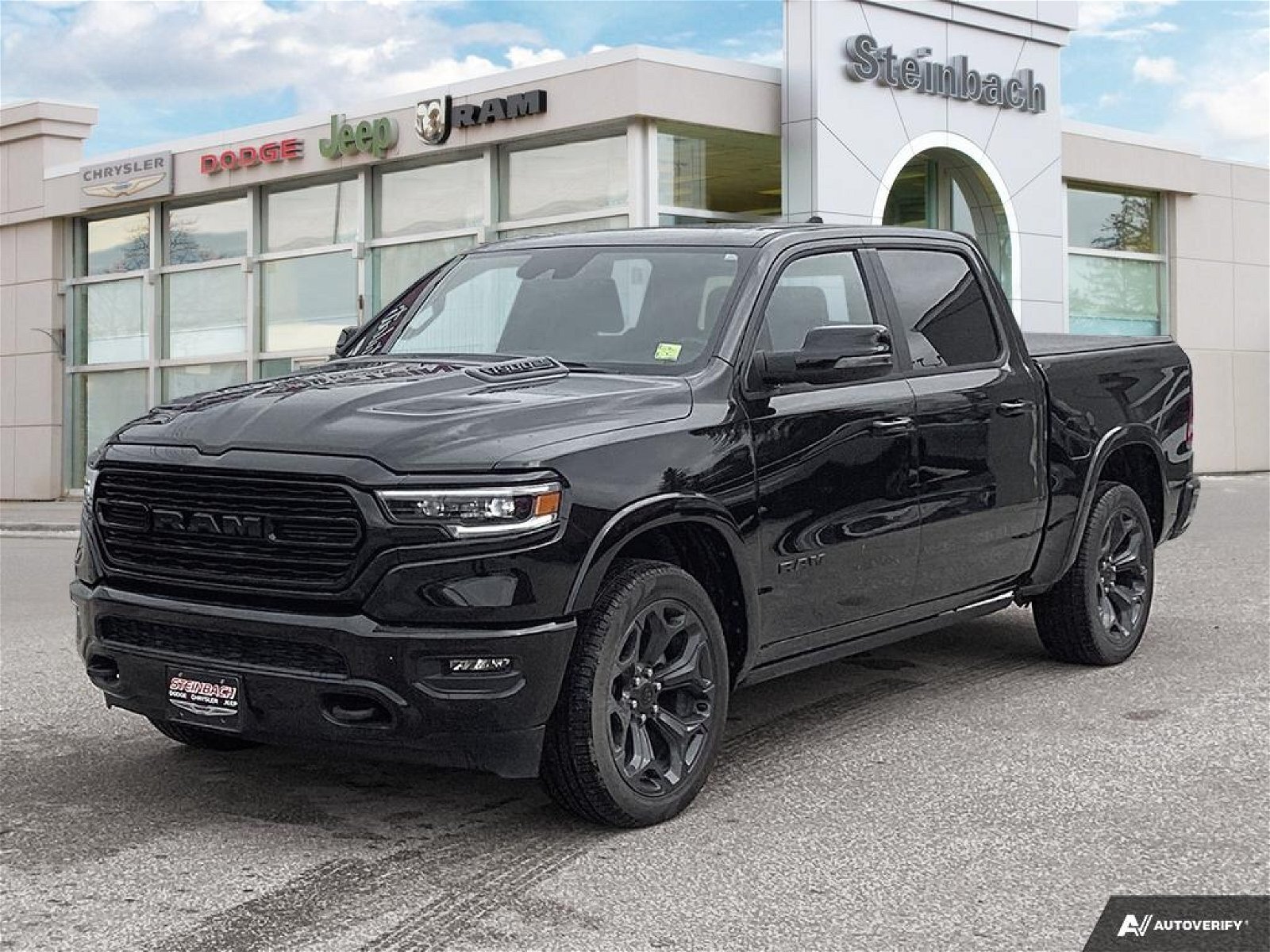 2024 Ram 1500 Limited Demo Special - Includes Winter Tires & Rim