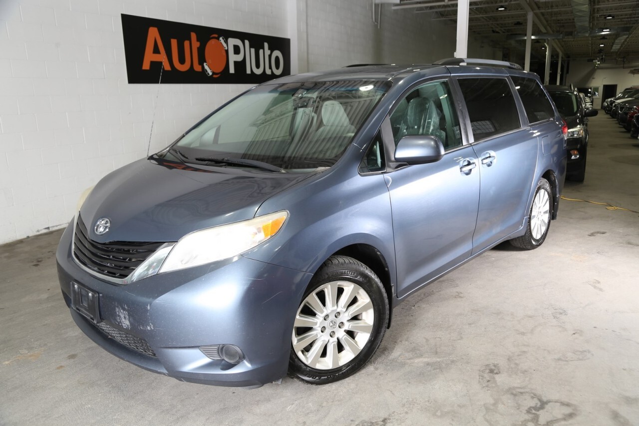 2013 Toyota Sienna 5dr V6 LE 7-Pass AWD