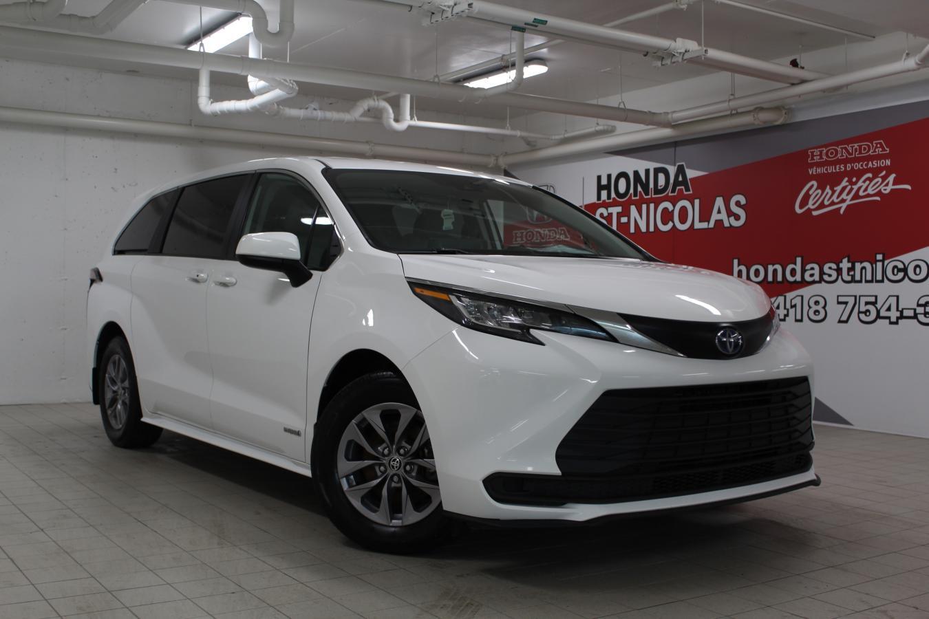 2021 Toyota Sienna LE TA 8 places
