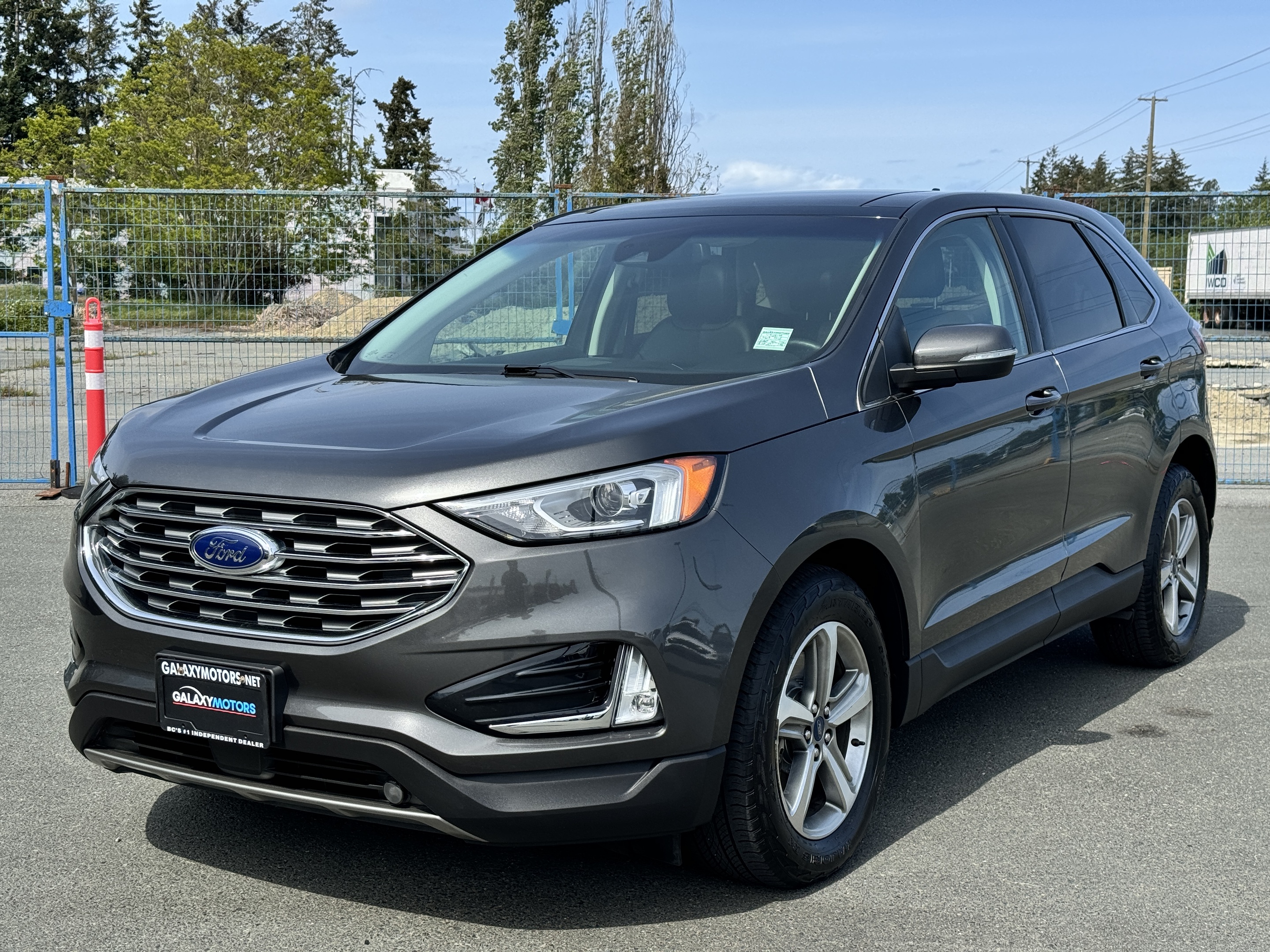 2019 Ford Edge SEL AWD- Front dual zone A/C, Auto Headlights
