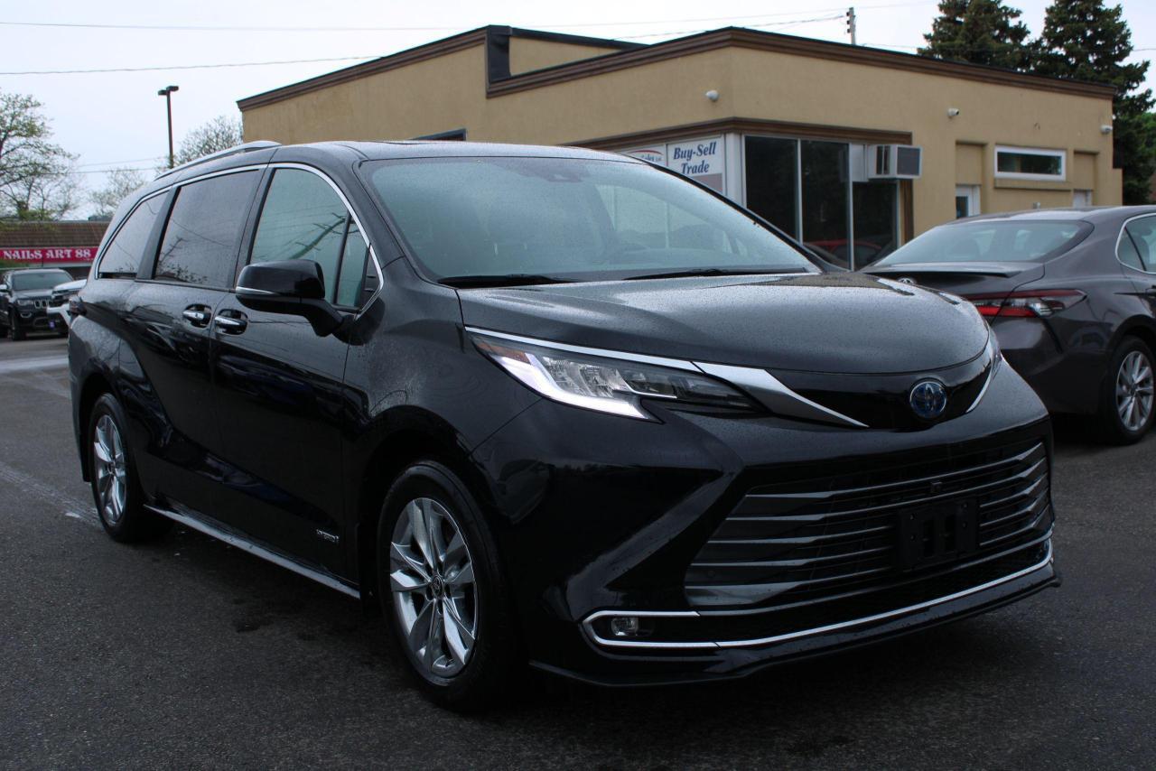 2021 Toyota Sienna Limited 7-Passenger AWD with DVD