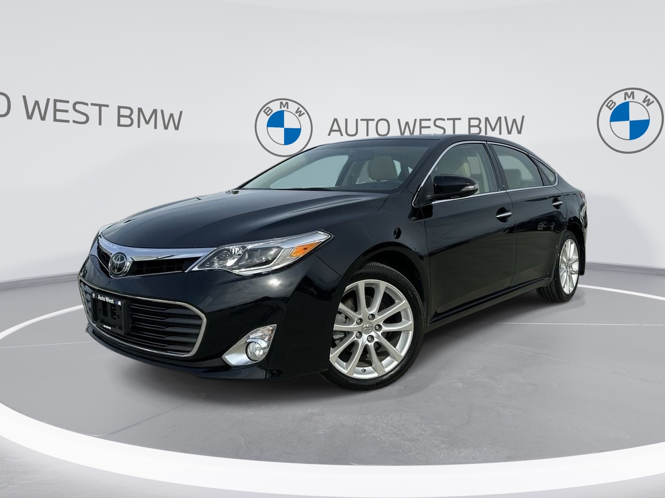 2013 Toyota Avalon | Only 54k km | Very Clean