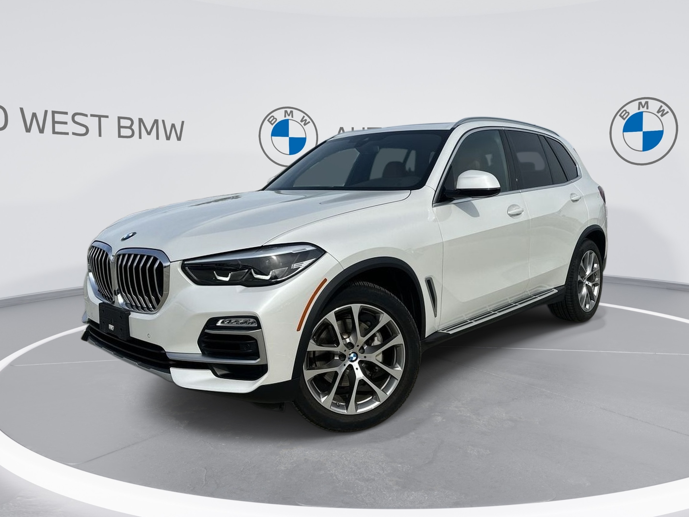 2019 BMW X5 xDrive40i | LowKM