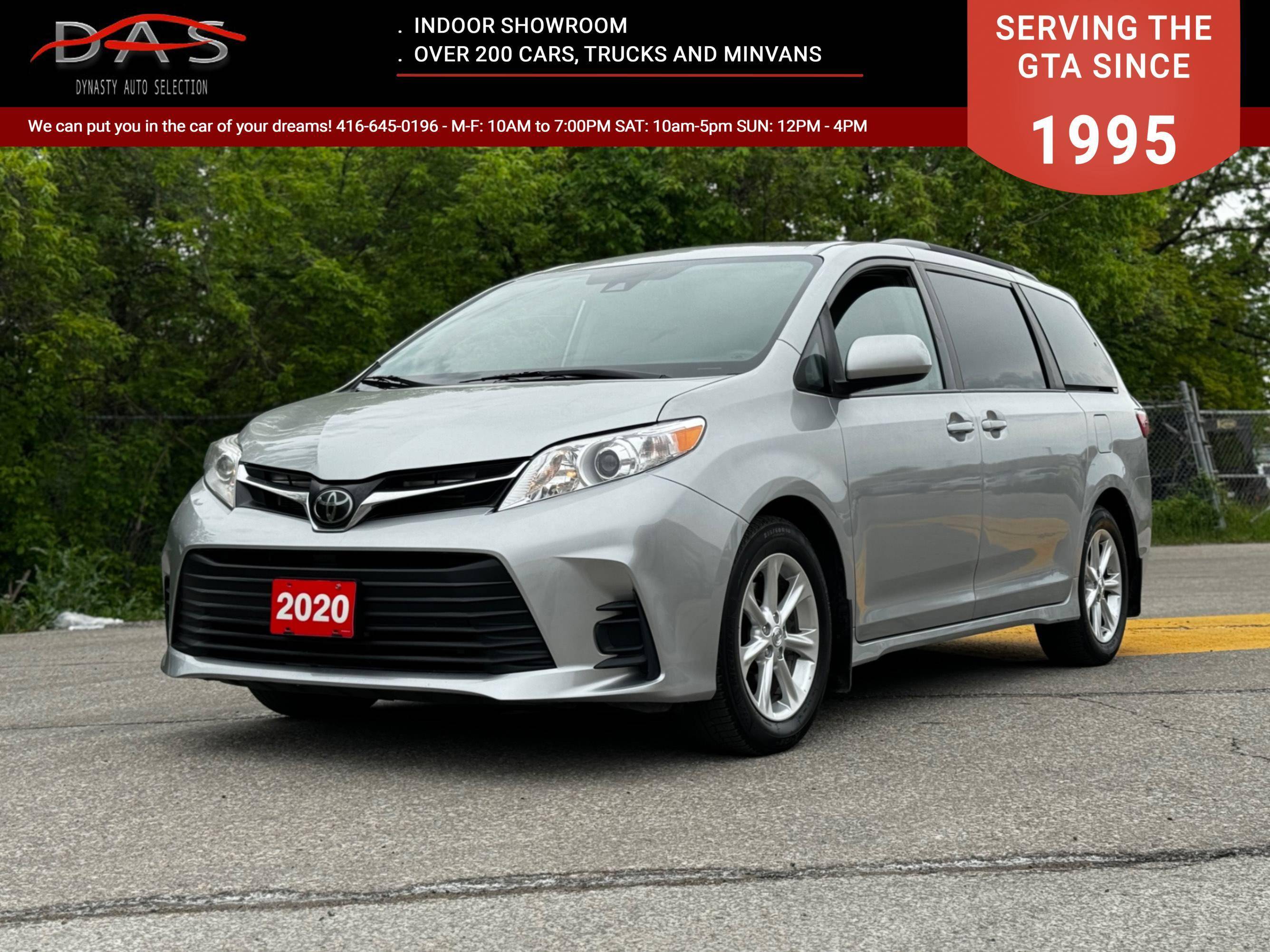 2020 Toyota Sienna LE 8-Passenger Power Doors/Rear View Camera’s