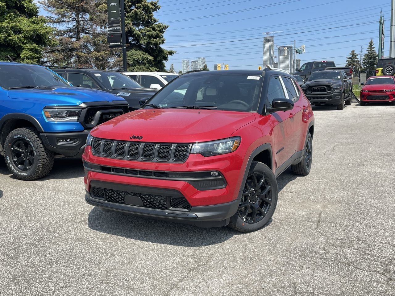 2023 Jeep Compass ALTITUDE Sunroof | Leather | Apple & Android Auto 