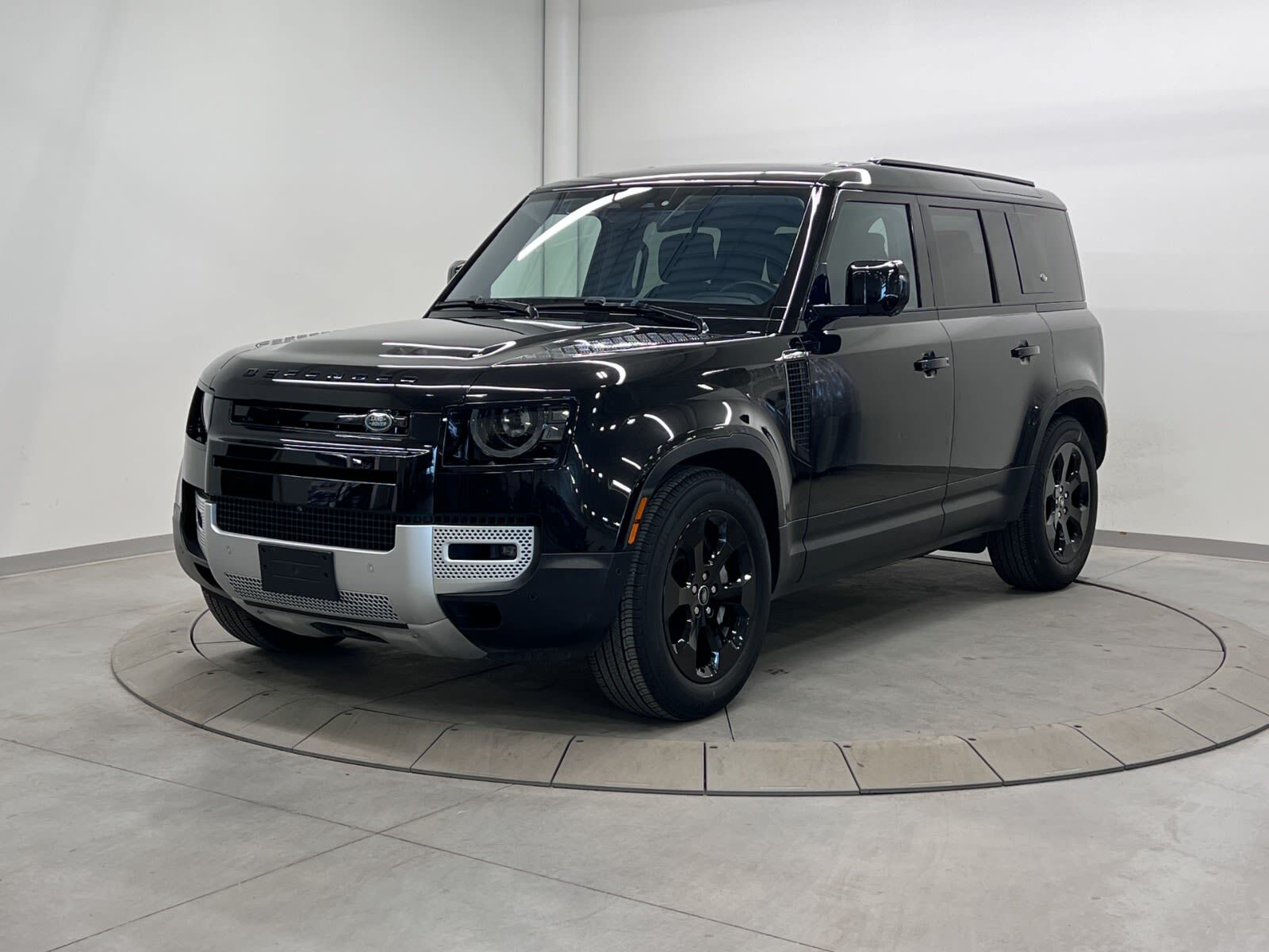 2020 Land Rover Defender CERTIFIED PRE OWNED RATES AS LOW AS 3.99%