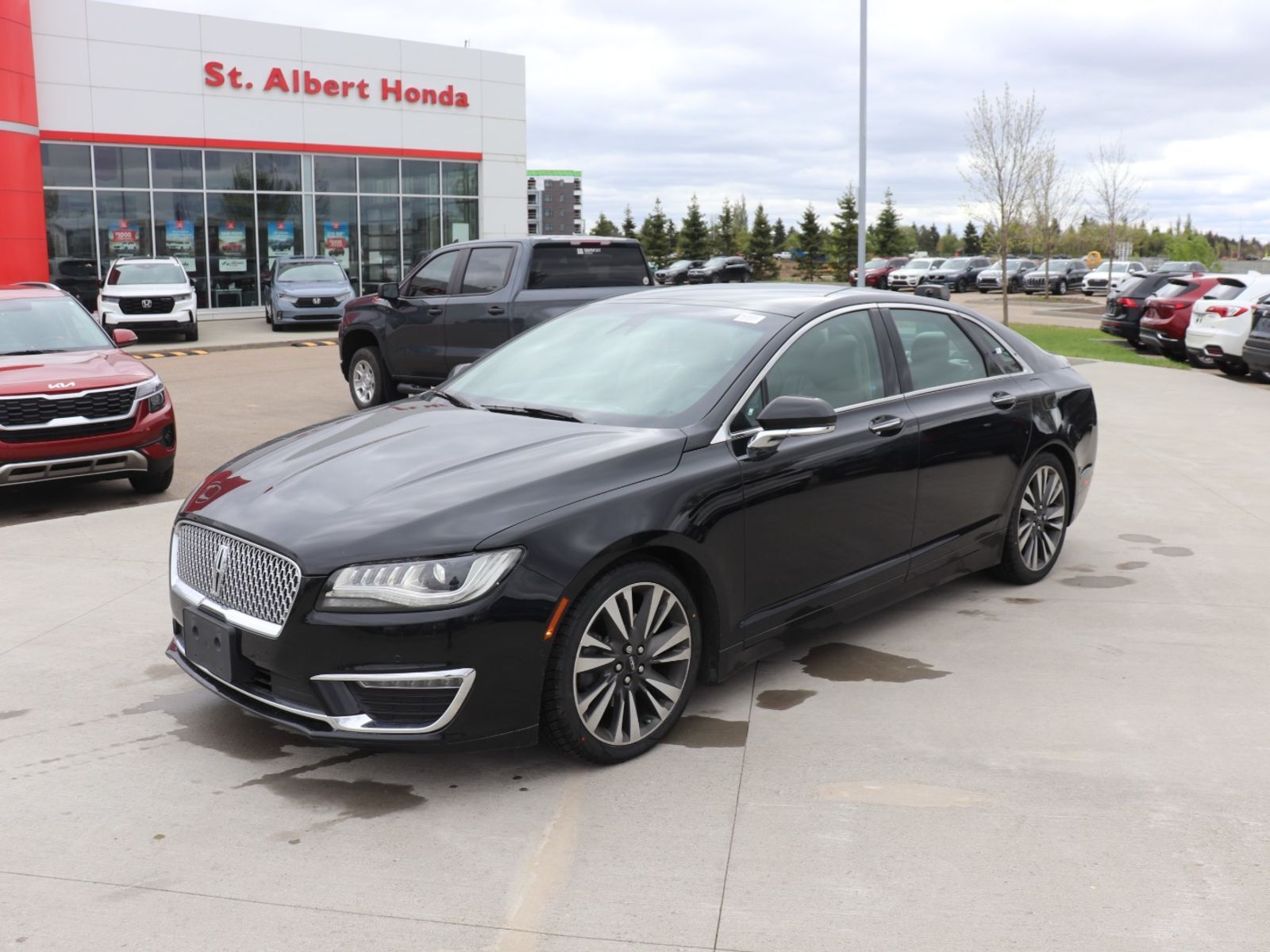 2017 Lincoln MKZ Reserve: AWD/LEATHER/PANO ROOF/HEATED SEATS
