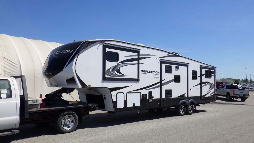 2021 Grand Design Recreational 311BHS 31 Foot Fifth Wheel Trailer with 4 Slides Out