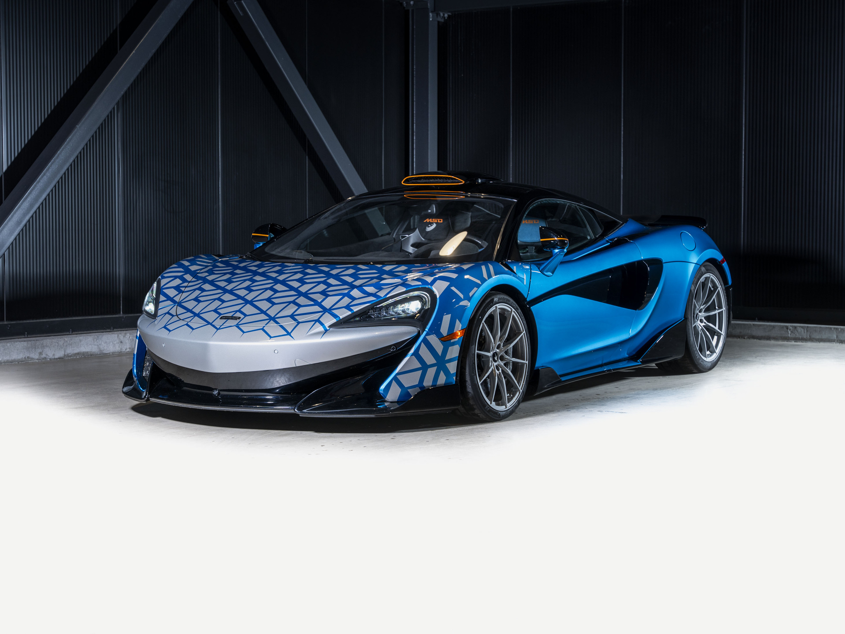2019 McLaren 600LT Dragon Blu 1 of 1 MSO 600LT commission