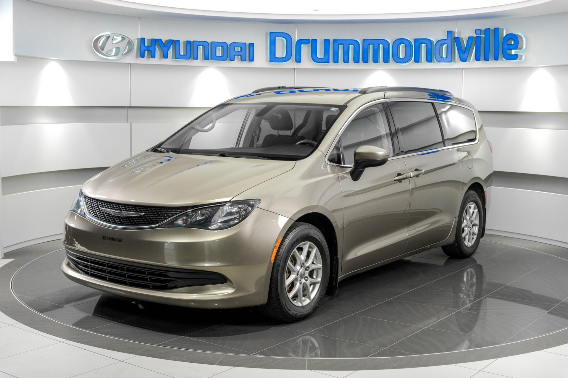 2017 Chrysler Pacifica LX + CAMERA + A/C + MAGS + CRUISE + WOW !!