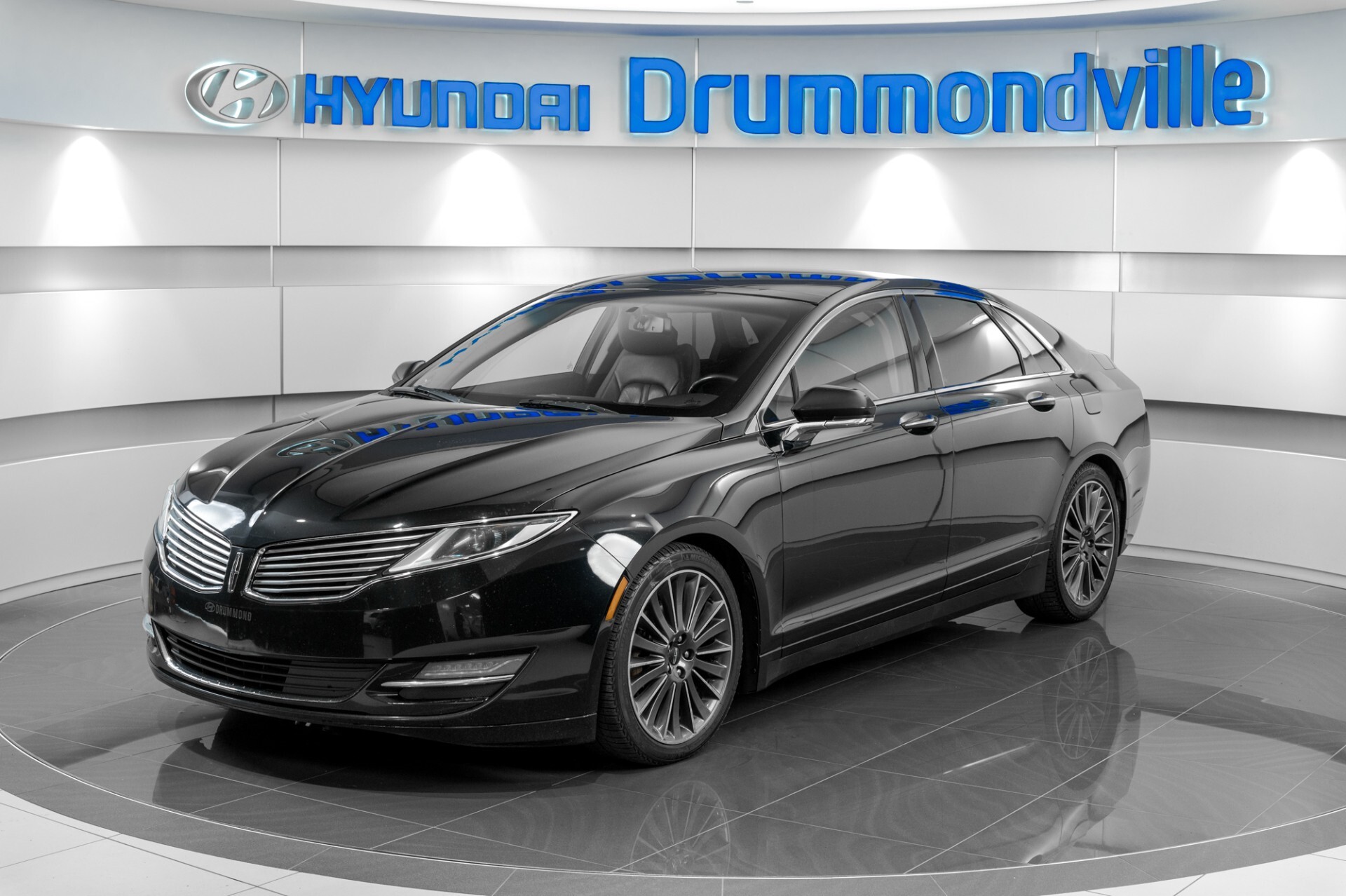 2016 Lincoln MKZ AWD + TOIT + CUIR + CAMERA + A/C + MAGS + WOW !!