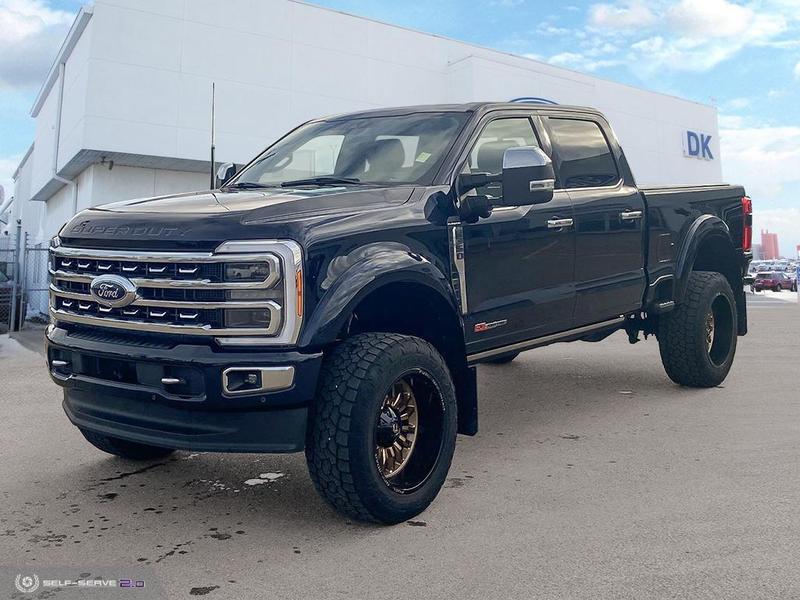 2023 Ford F-350 SUPER DUTY Platinum  w/5 BDS Lift, Rims, and Tires!