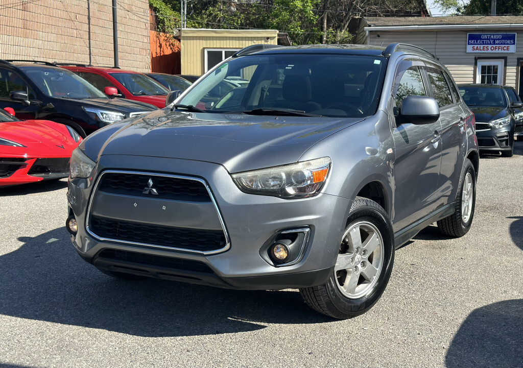 2013 Mitsubishi RVR GT 4WD / PANORAMA ROOF / No Accidents - Clean Carf