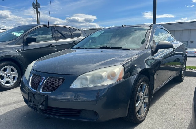 2008 Pontiac G6 GT AUTO, LEATHER SUNROOF, TWO DOOR, HEAT AND AC!!