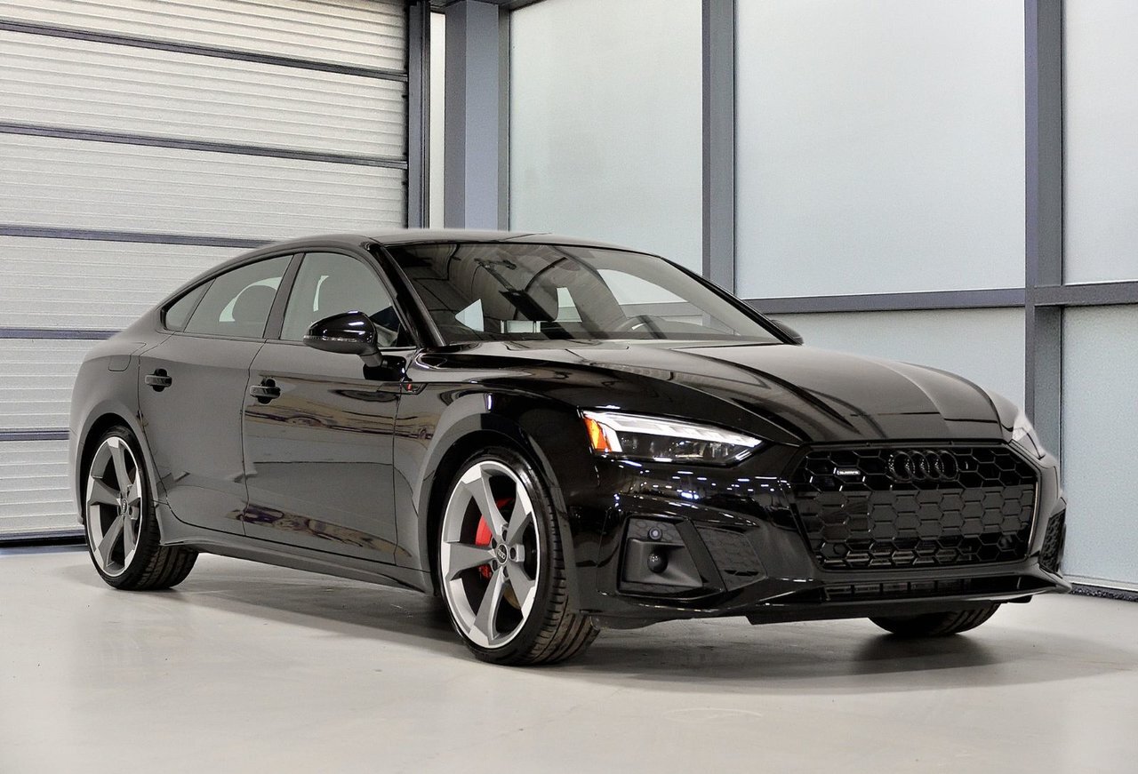 2023 Audi A5 Sportback Progressiv / S-Line Black Optics / Sieges Ventiles