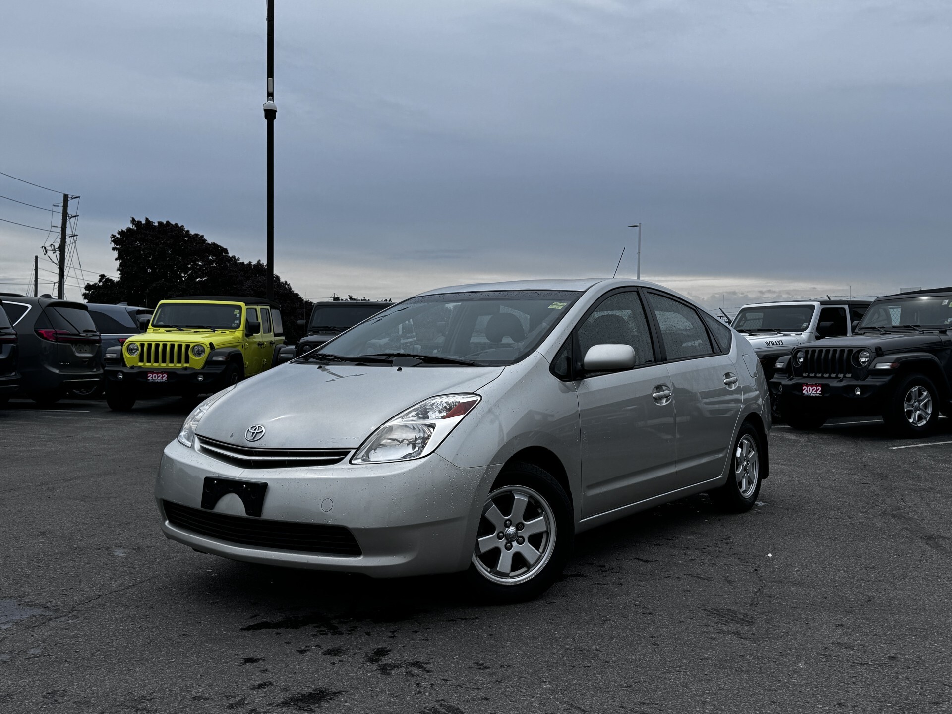 2005 Toyota Prius BASE |  WHOLESALE TO THE PUBLIC | SOLD AS IS !!