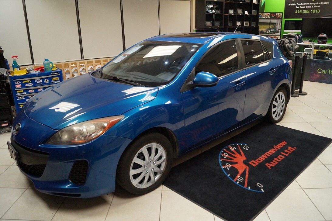 2013 Mazda Mazda3 SKY!MANUAL!HATCH!ROOF!SAFETY AVAILABLE!