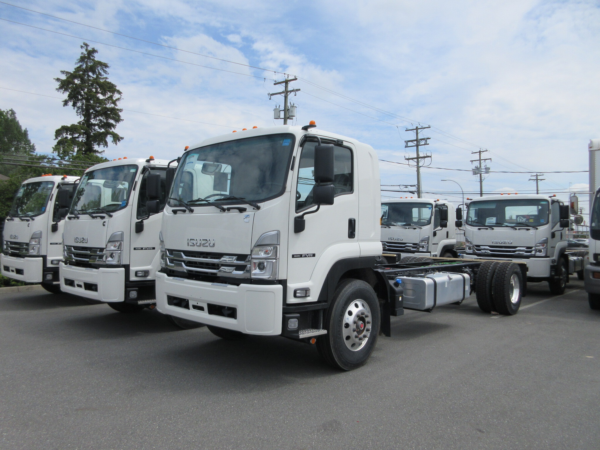 2025 Isuzu Cab & Chassis Cab & Chassis - 5 Ton Cabover