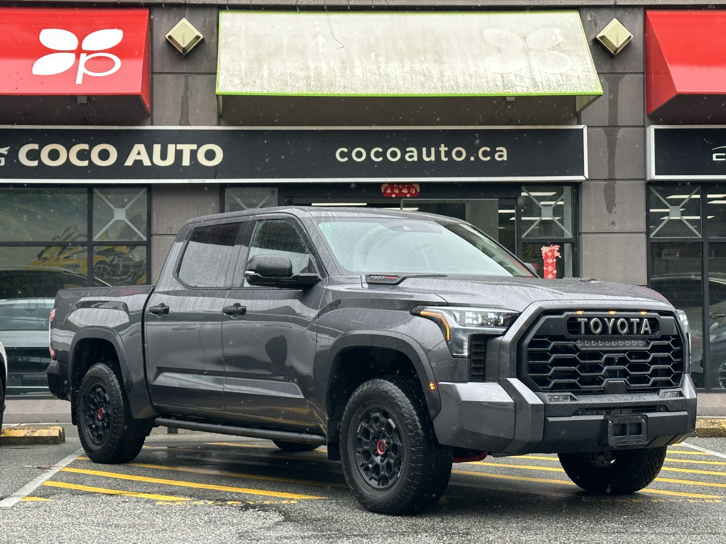 2023 Toyota Tundra 4x4 Crewmax Limited Hybrid | No accident 
