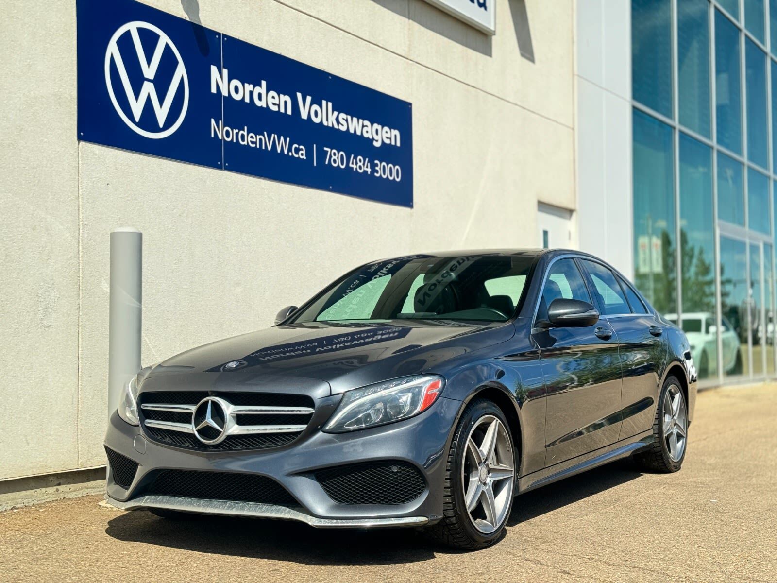 2016 Mercedes-Benz C-Class 4MATIC | LOADED | LEATHER | SUNROOF | HTD SEATS