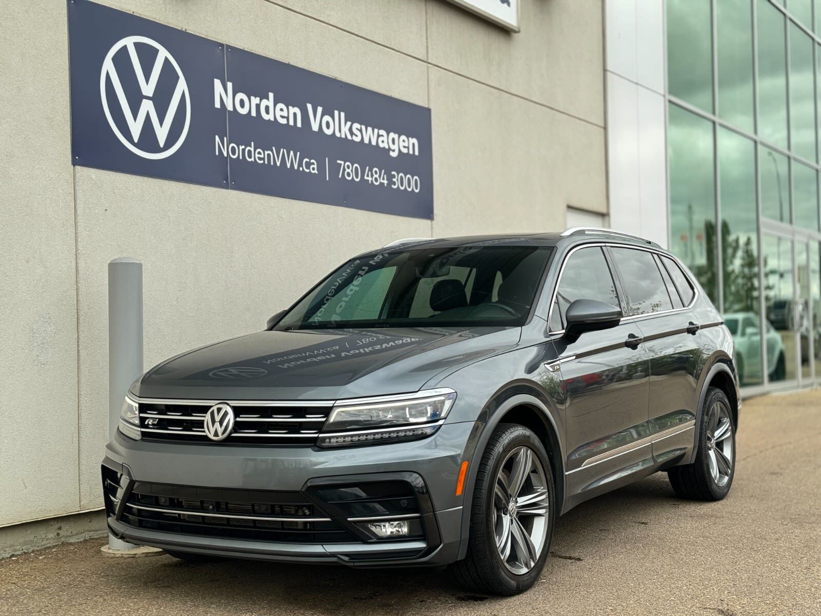 2019 Volkswagen Tiguan HIGHLINE | R-LINE | 3RD ROW | VW CERTIFIED