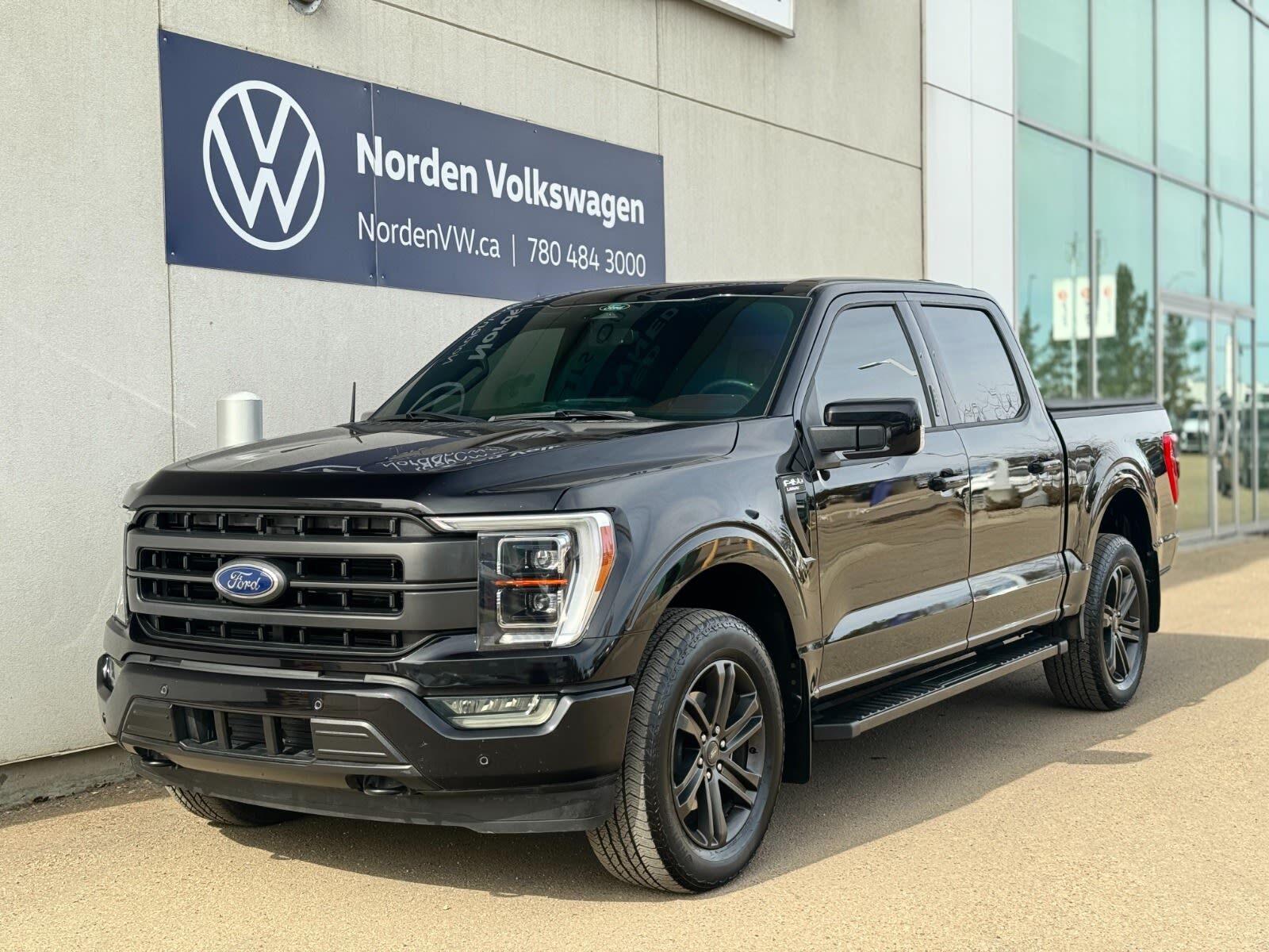 2022 Ford F-150 LARIAT | 2.7L ECO BOOST | SUPERCREW | LOADED