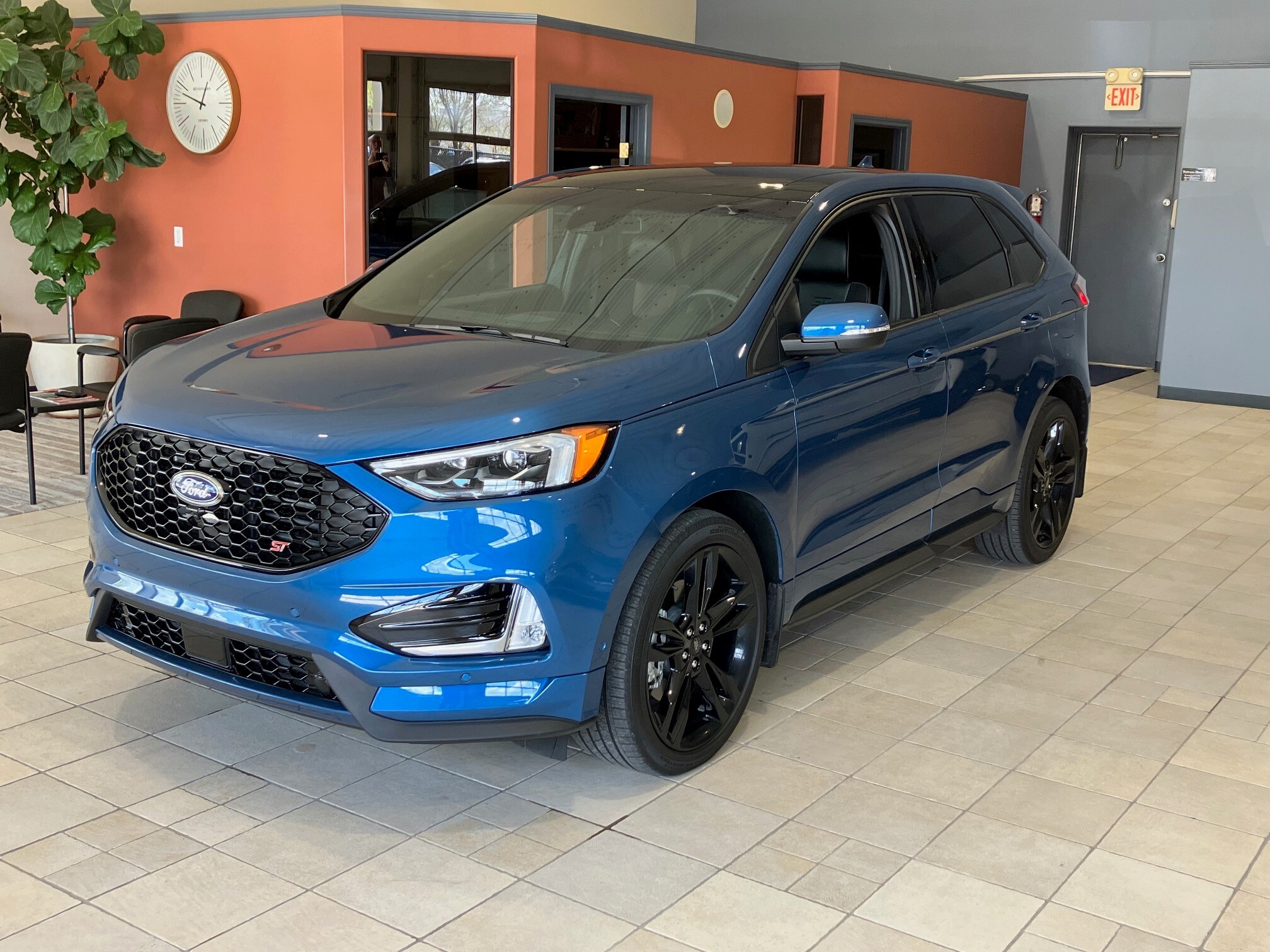 2019 Ford Edge ST AWD BRAND NEW CONITION ONLY 12K!