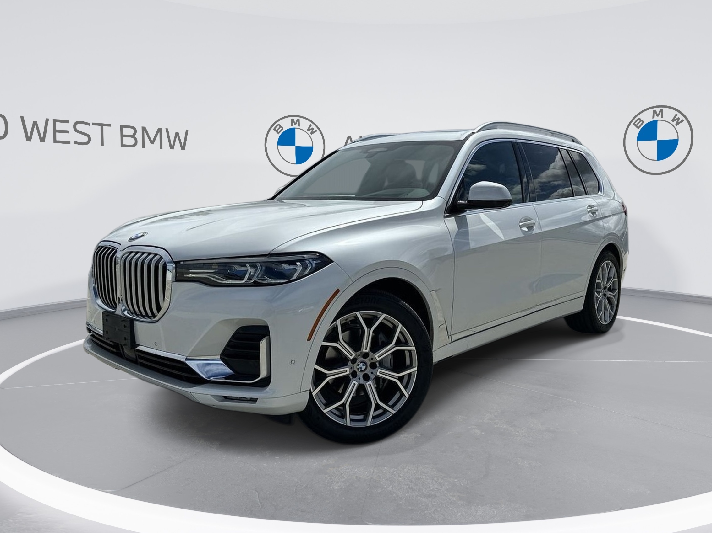 2021 BMW X7 xDrive40i | ExcellencePkg | New tires