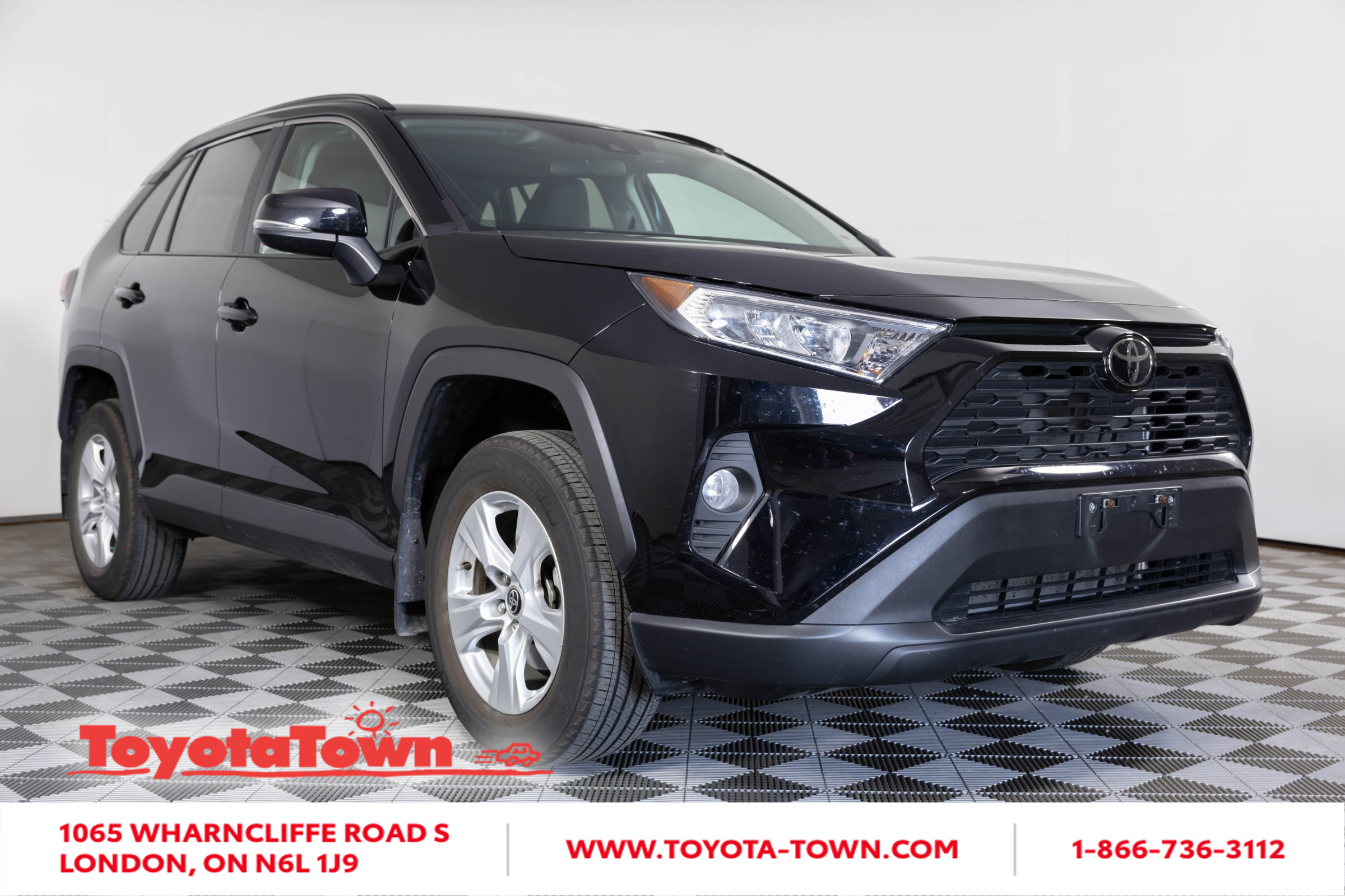 2021 Toyota RAV4 XLE! CERTIFIED PRE OWNED! SINGLE OWNER!