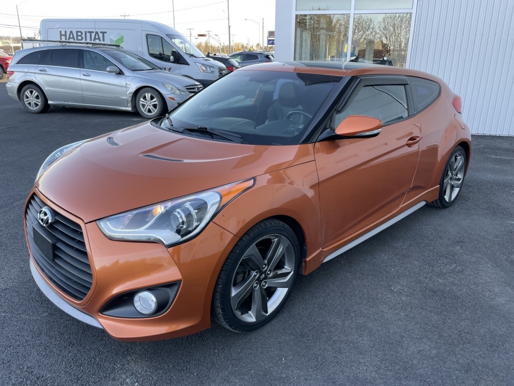 2014 Hyundai Veloster Turbo + cuir + toit Pano + bas millage + extra cle
