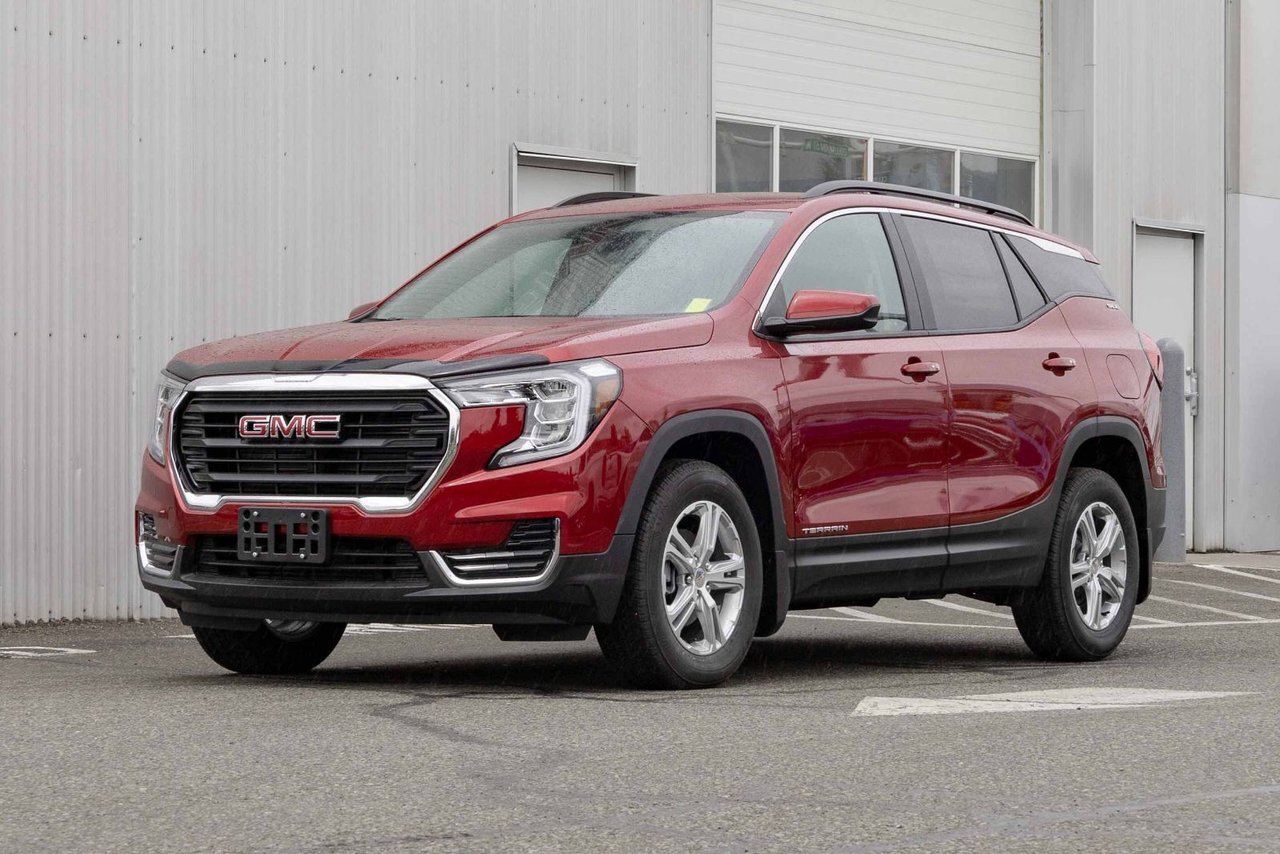 2024 GMC Terrain SLE Available for 3.49% up to 60 Months! / 