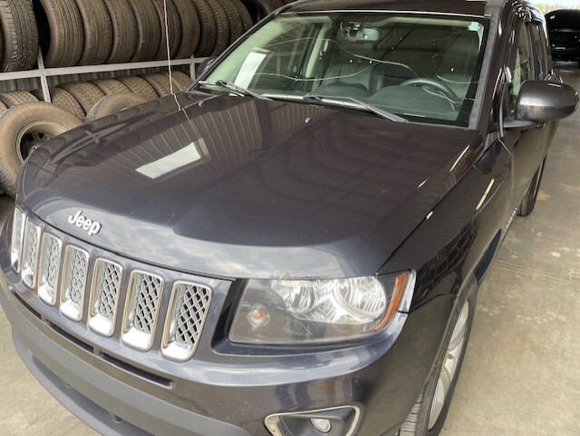 2015 Jeep Compass HIGH ALTITUDE, LEATHER, SUNROOF, REMOTE START.
