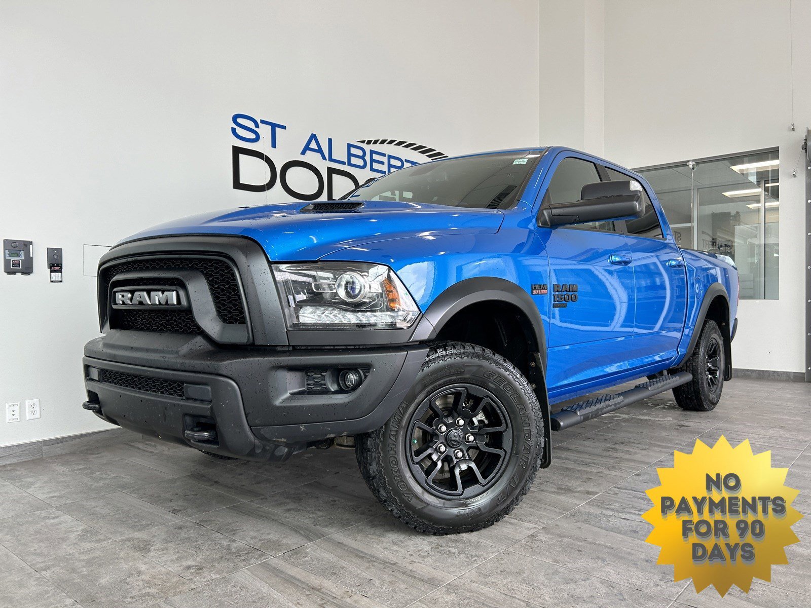 2022 Ram 1500 Classic Warlock| 8.4IN UCONNECT | BACK-UP CAMERA |