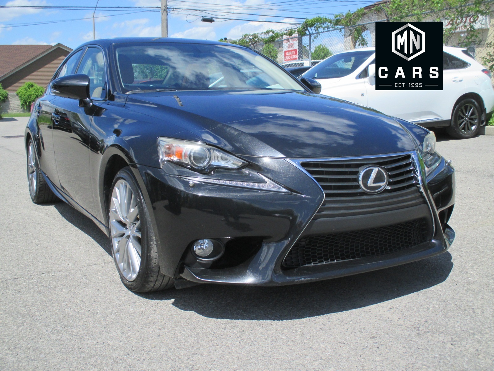 2014 Lexus IS 250 4dr Sdn AWD LOW MILEAGE - NO ACCIDENTS