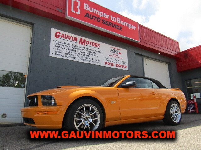 2007 Ford Mustang GT Convertible in Grabber Orange, Loaded, Wow! 